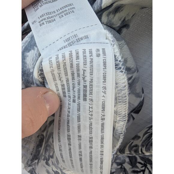 Abercrombie & Fitch Womens Novelty Fruit Print Blouse M Deep V Neck Smocked Back - Picture 7 of 7